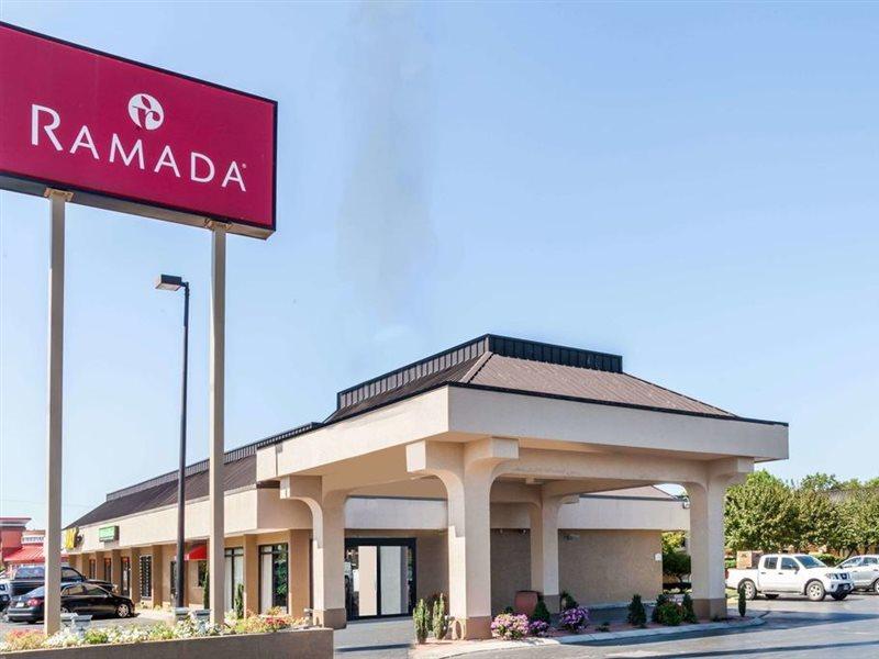 Ramada By Wyndham Lebanon Hotel Kültér fotó