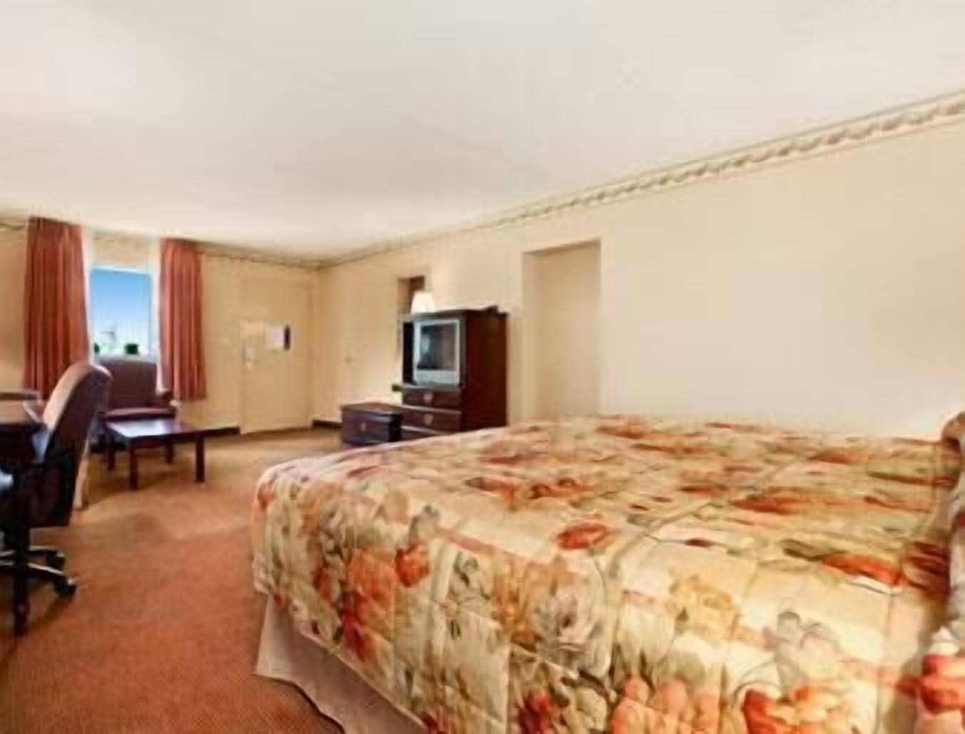 Ramada By Wyndham Lebanon Hotel Kültér fotó