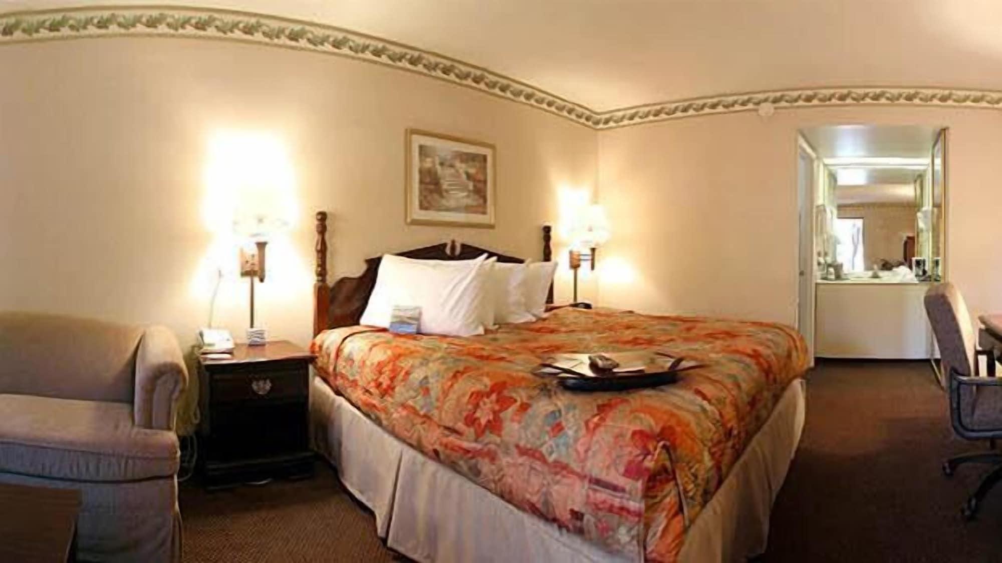 Ramada By Wyndham Lebanon Hotel Kültér fotó