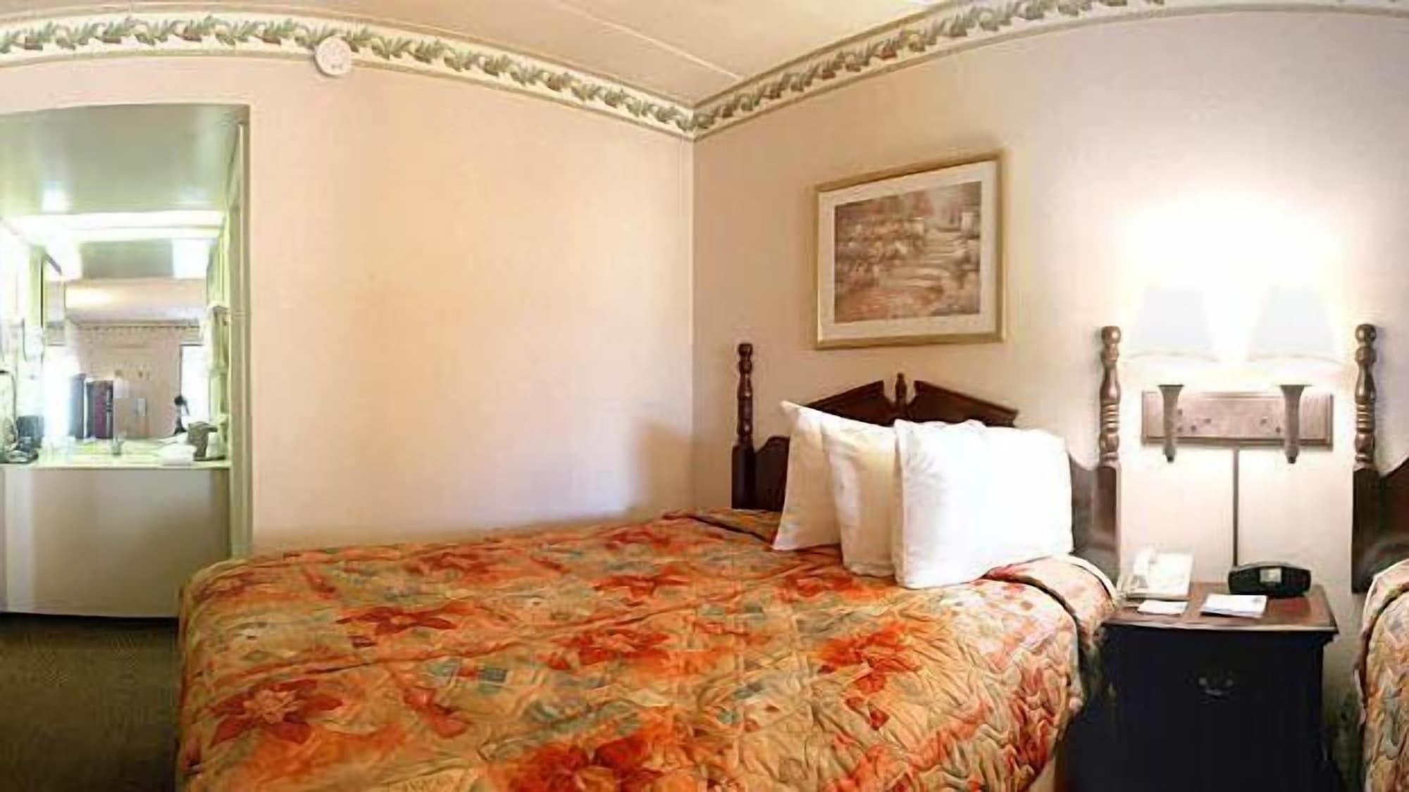 Ramada By Wyndham Lebanon Hotel Kültér fotó