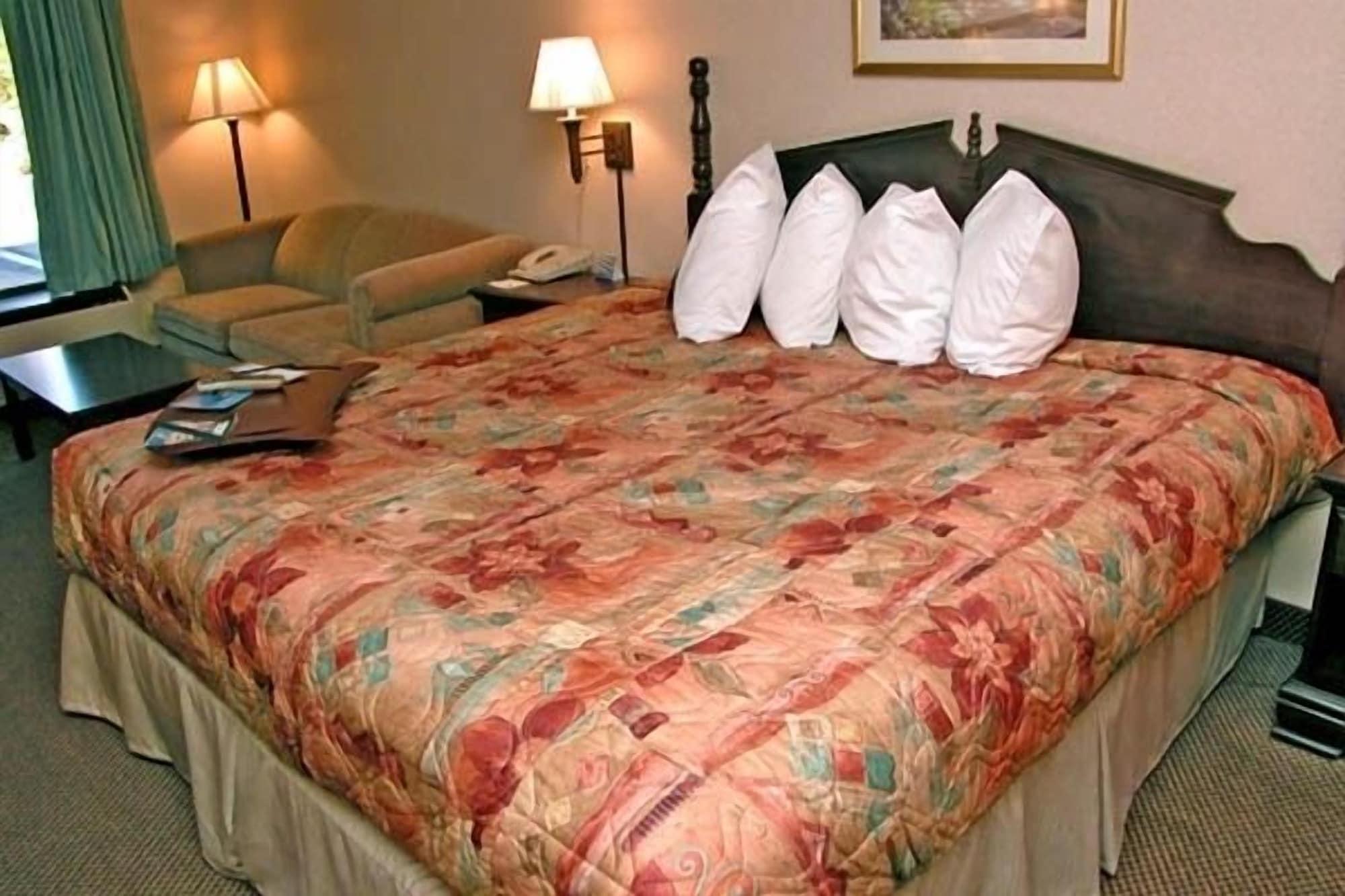 Ramada By Wyndham Lebanon Hotel Kültér fotó