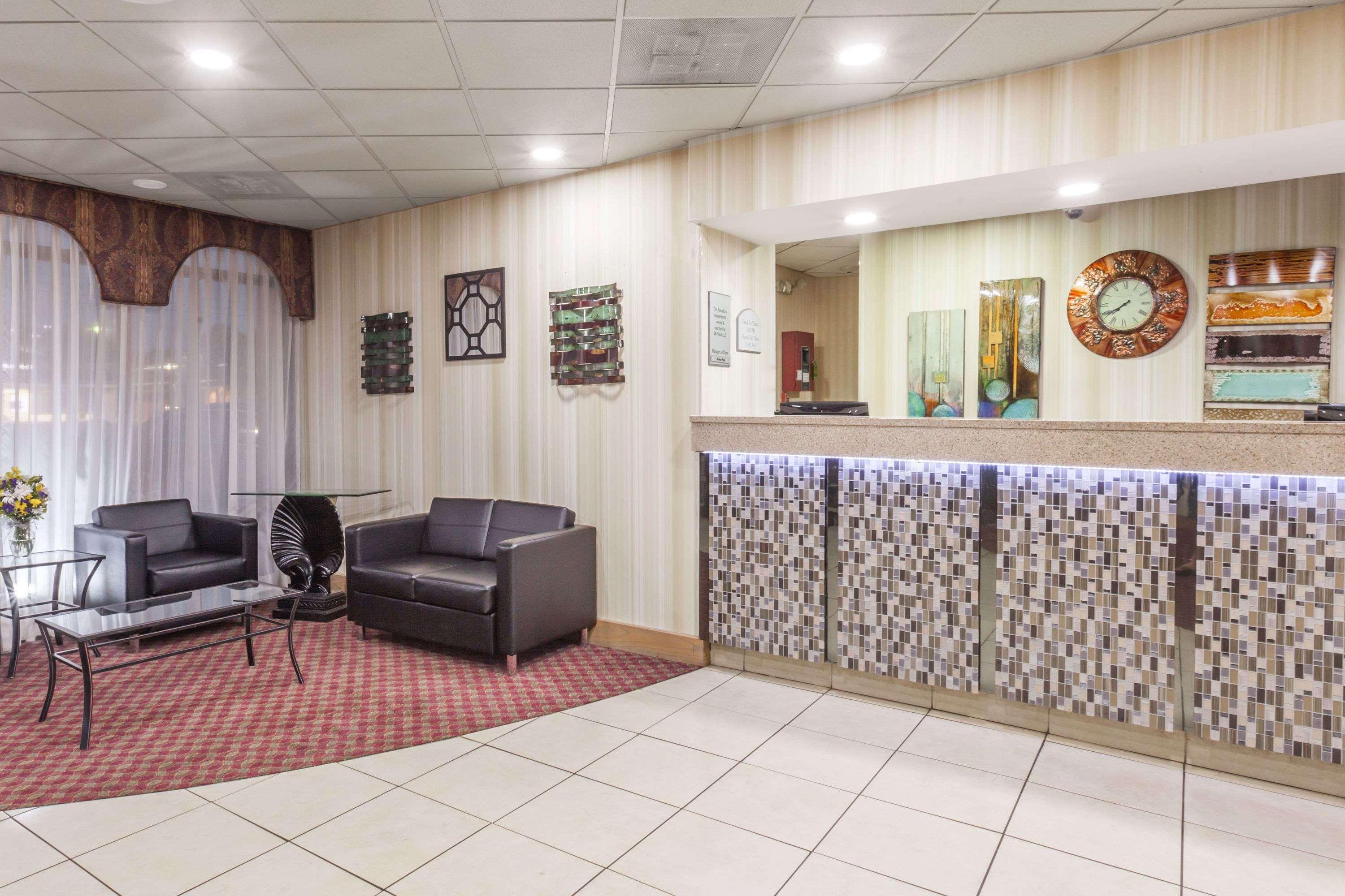 Ramada By Wyndham Lebanon Hotel Kültér fotó