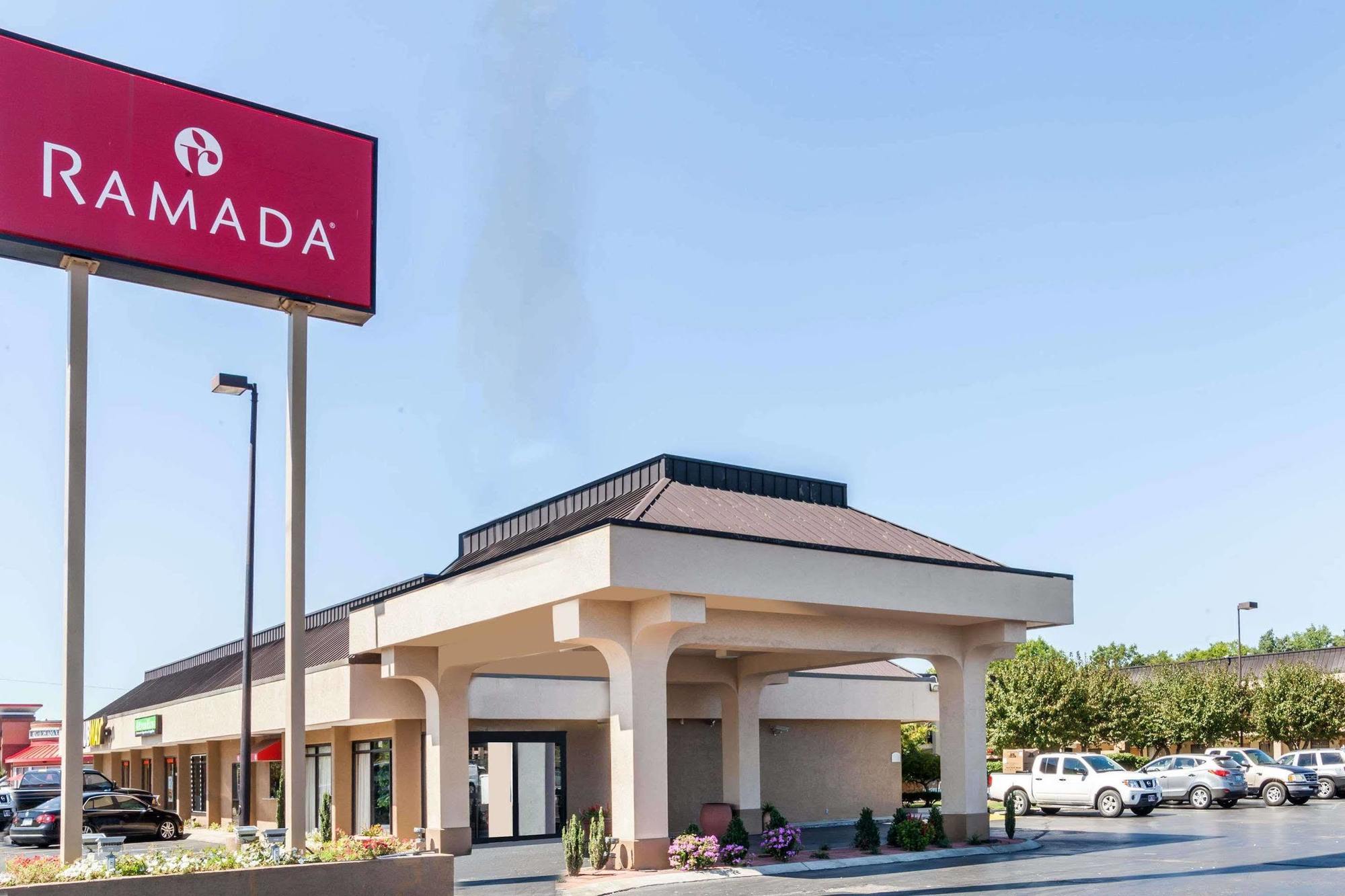 Ramada By Wyndham Lebanon Hotel Kültér fotó