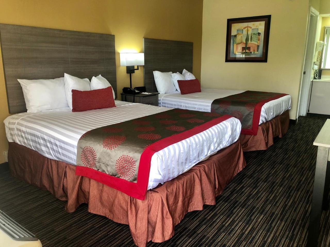 Ramada By Wyndham Lebanon Hotel Kültér fotó
